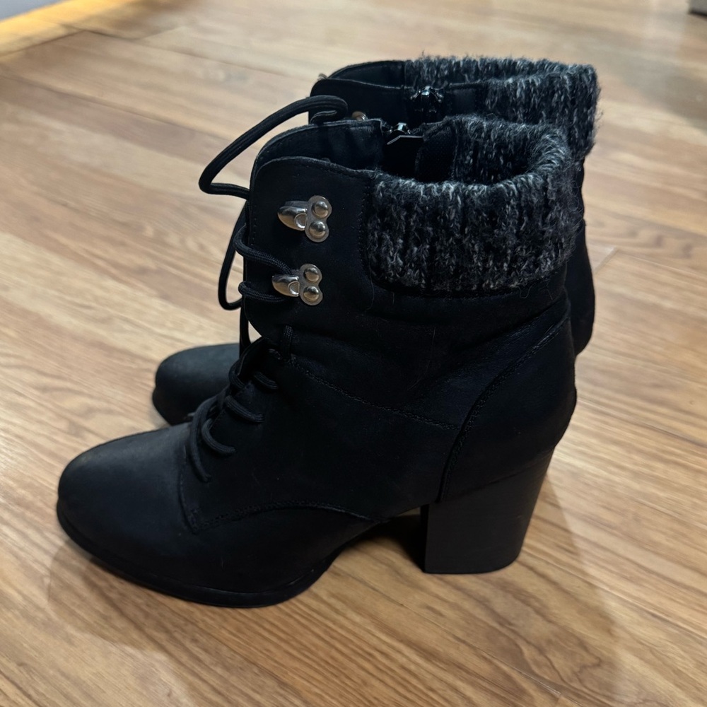 XOXO Black Knit-Cuff Heeled Ankle Boots - Picture 1 of 7